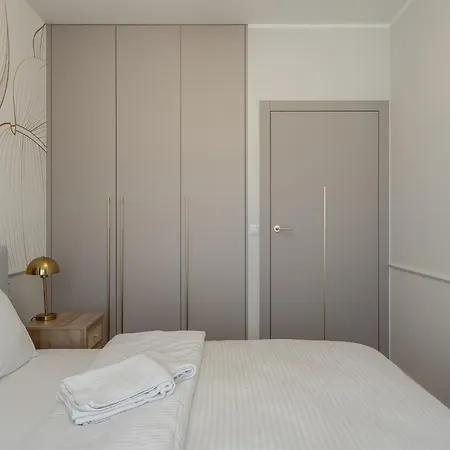 Apartment Rentplanet - Kepa Mieszczanska